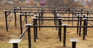 Свайный фундамент под ключ цена с установкой в Черняховске от 529 рублей/м2| установка свайного фундамента под дом под ключ недорого